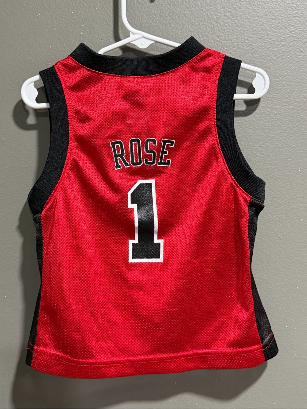 NBA DERRICK ROSE #1 Basketball Jersey TODDLER BOY 3T Red and Black